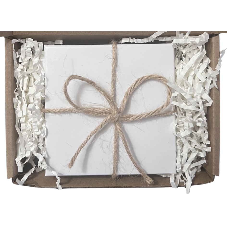 Caja Blanca en paquete de envio