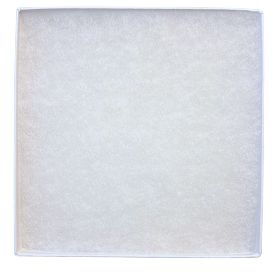 Caja blanca abierta
